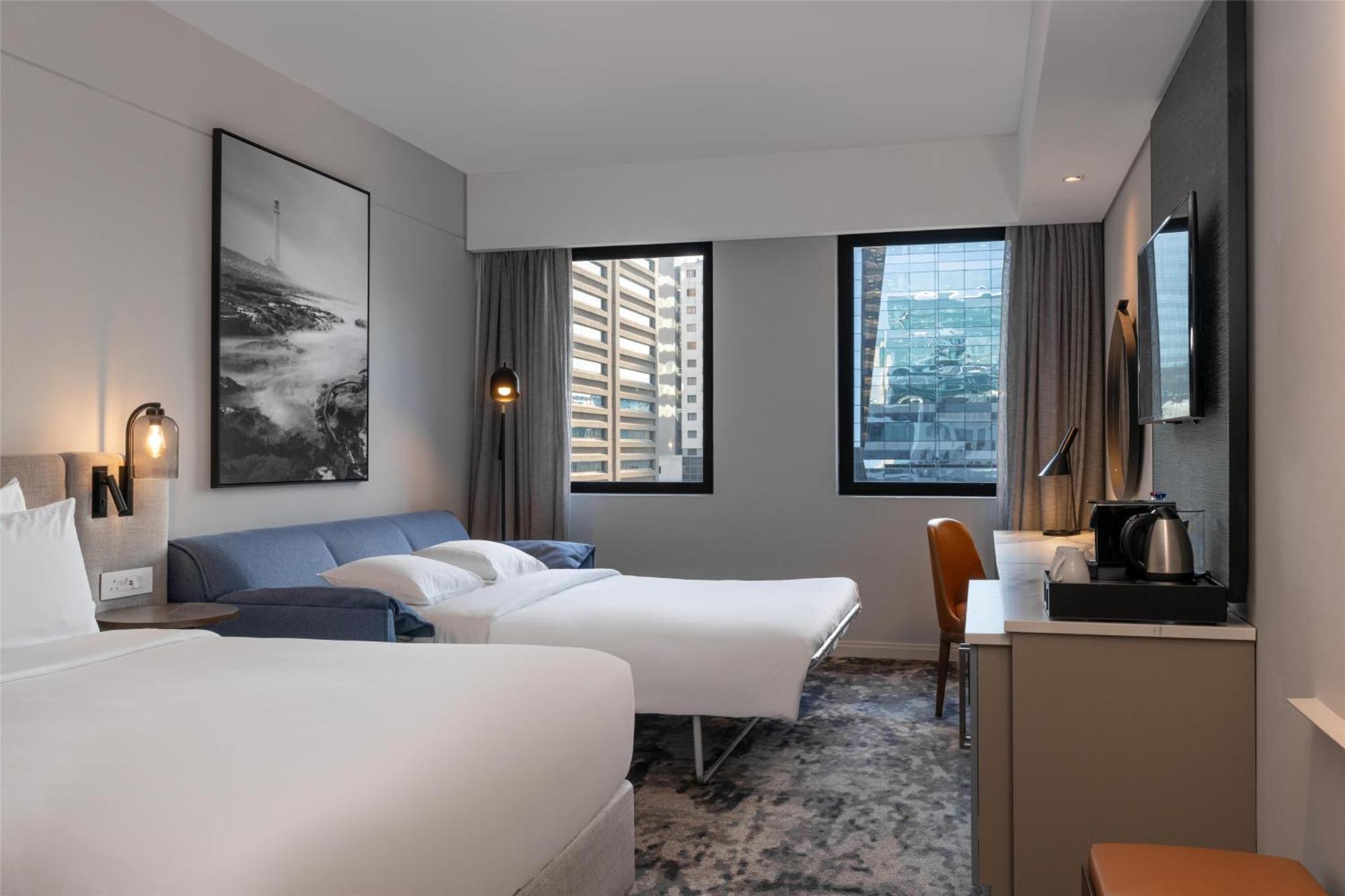 Radisson Foreshore 4*