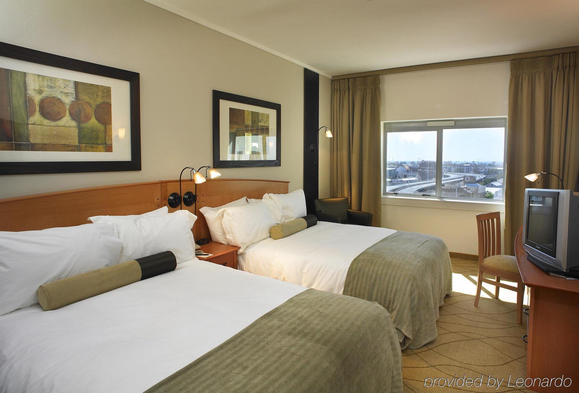 Southern Sun Waterfront Hotel