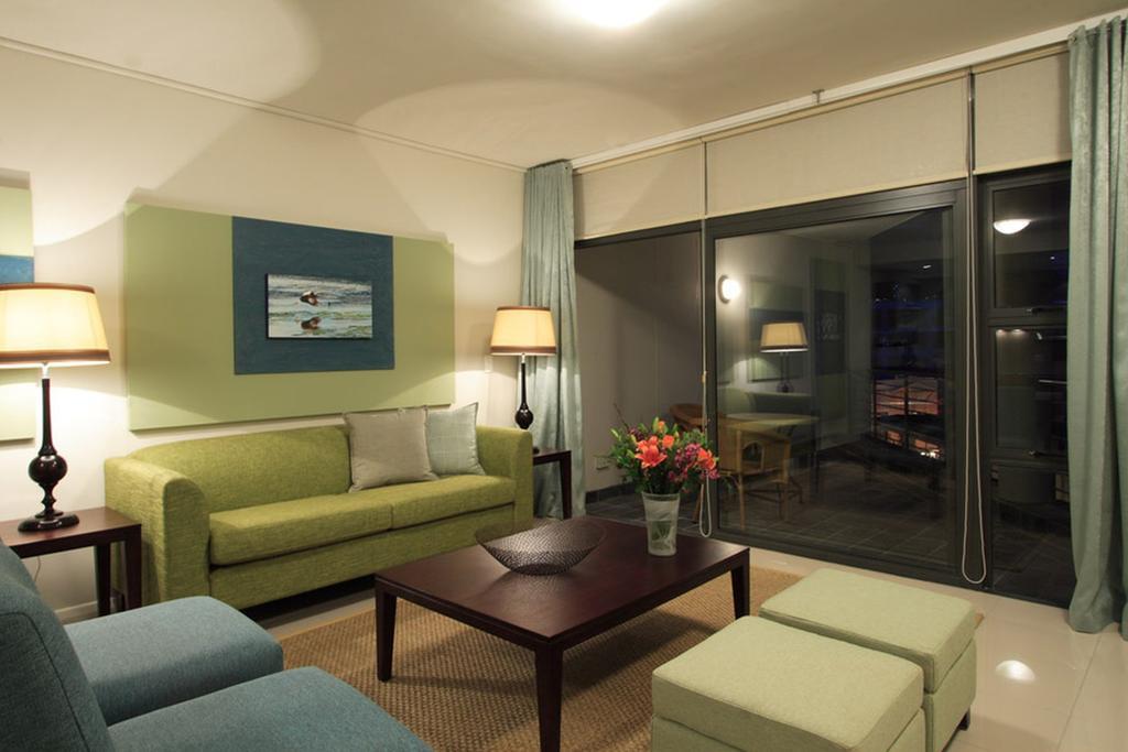Flat Rock Apartment *