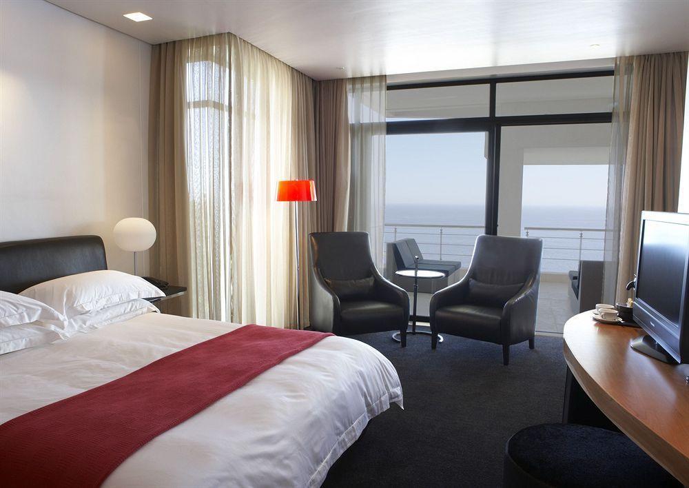 Hotel On The Promenade Cape Town