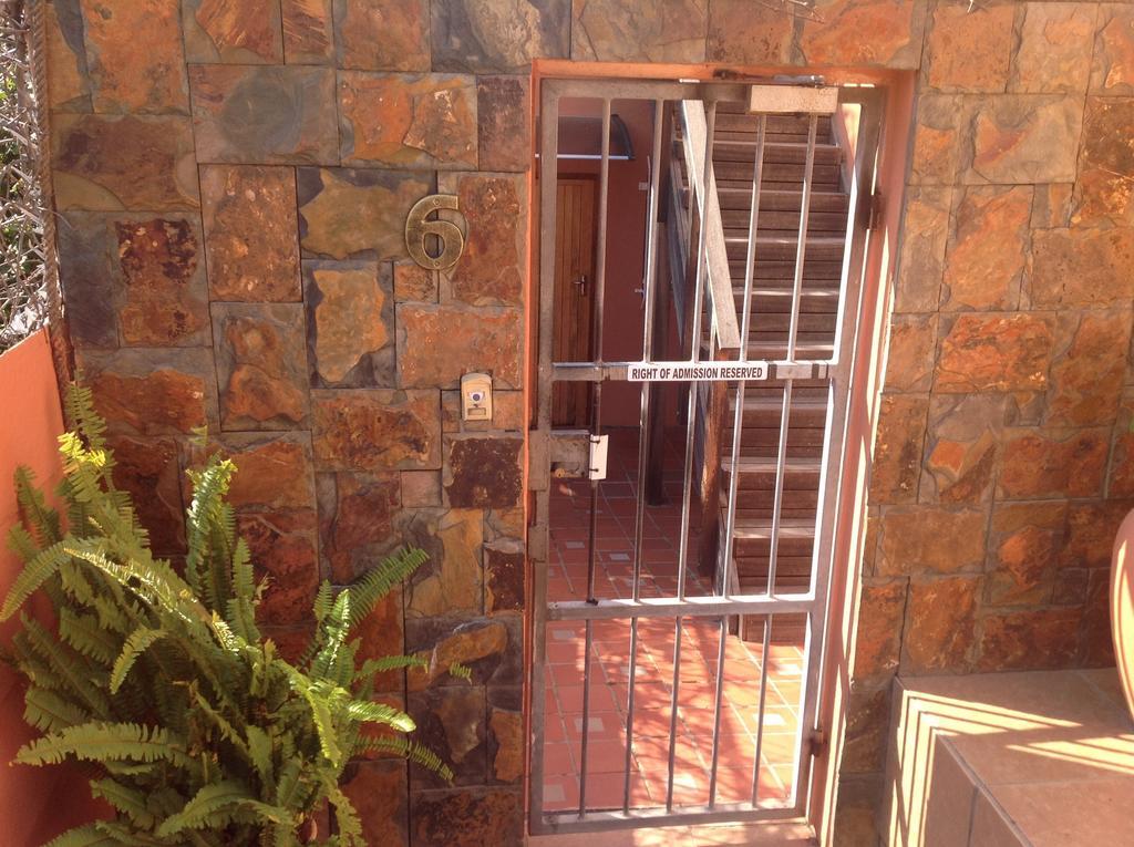 St Johns Waterfront Hostel *