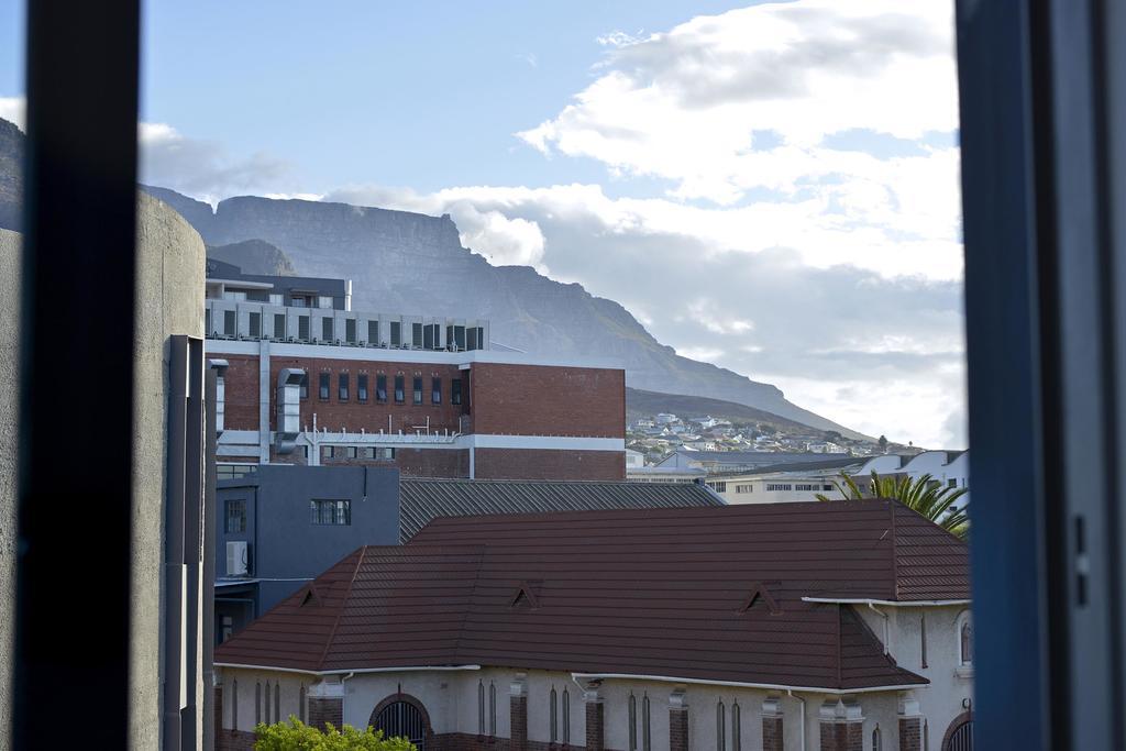 Swift Contemporary Studio Apartment * Cape Town