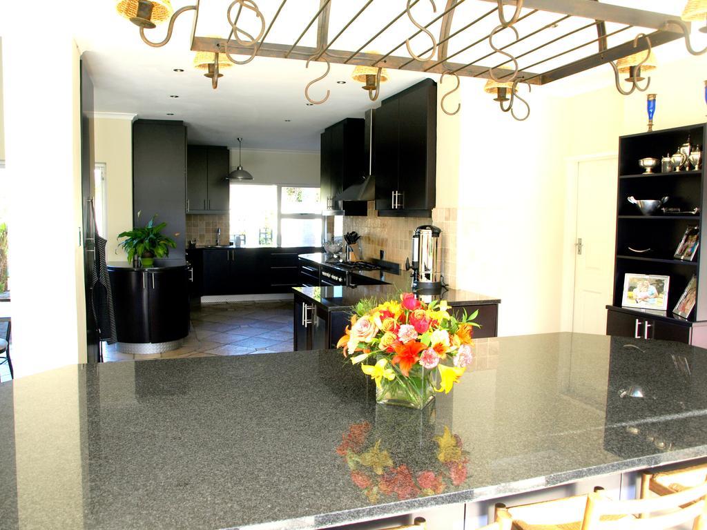 Bed & Breakfast Caxton Manor Cape Town