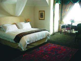 Guest house Rhonda's Manor 4*