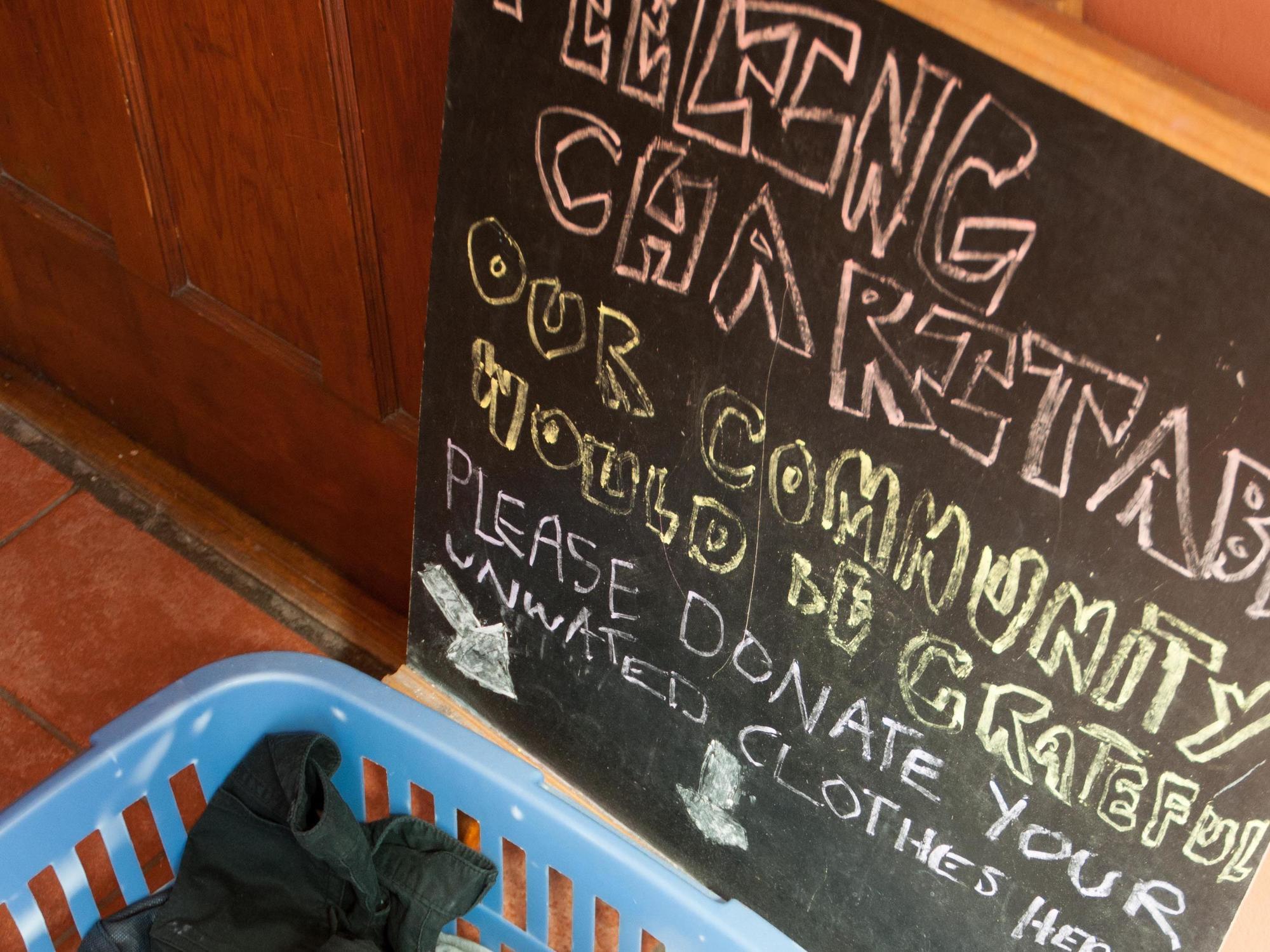 A Sunflower Stop Backpackers Albergue *
