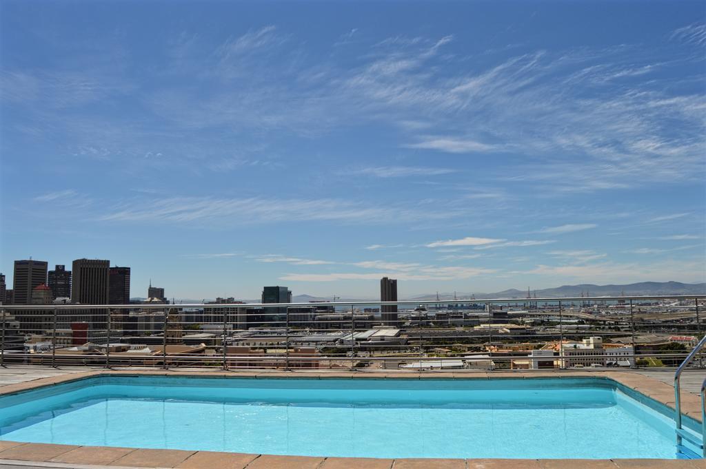 Apartment Urban Oasis At The Four Seasons Cape Town