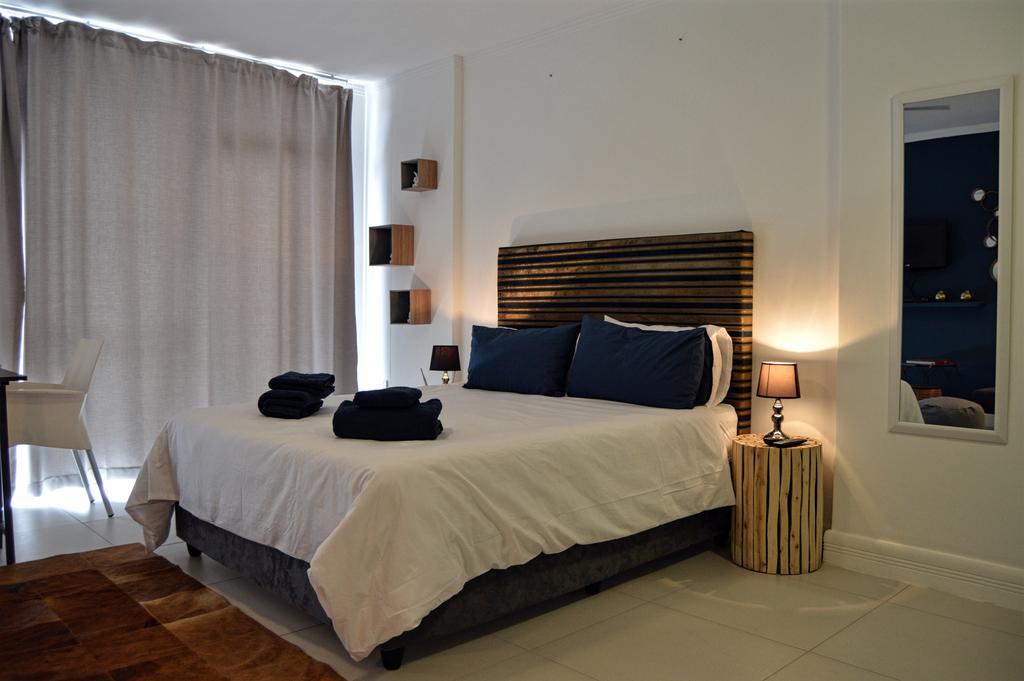 Urban Oasis At The Four Seasons Apartment *