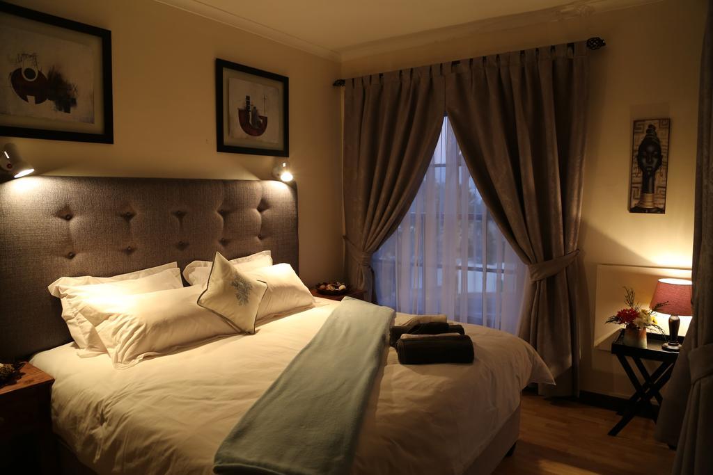 Fahrenheit 3* Cape Town