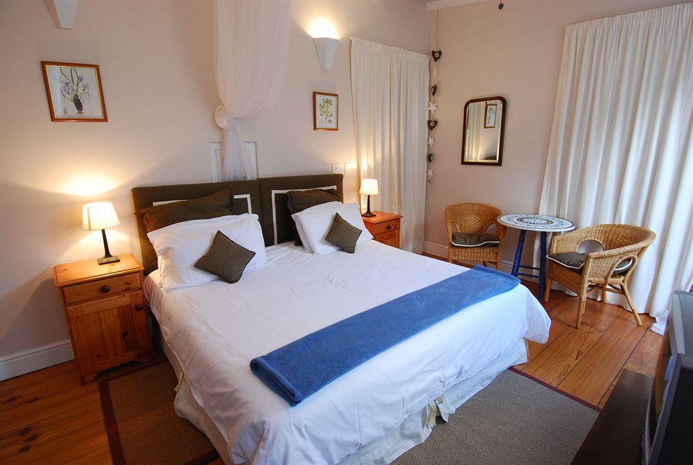 Hotel Poplar Tree 4*