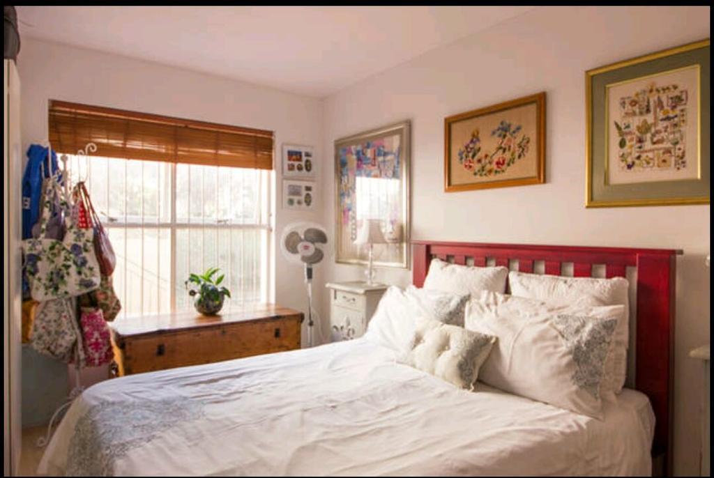 Fresnaye Close Apartment- Sea Point Cape Town