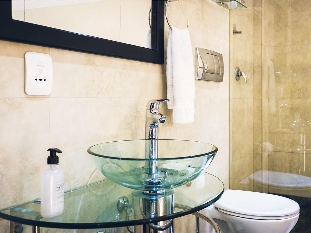 Wilton Manor Solar Energy 4*