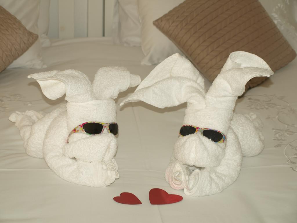 Caxton Manor 4*
