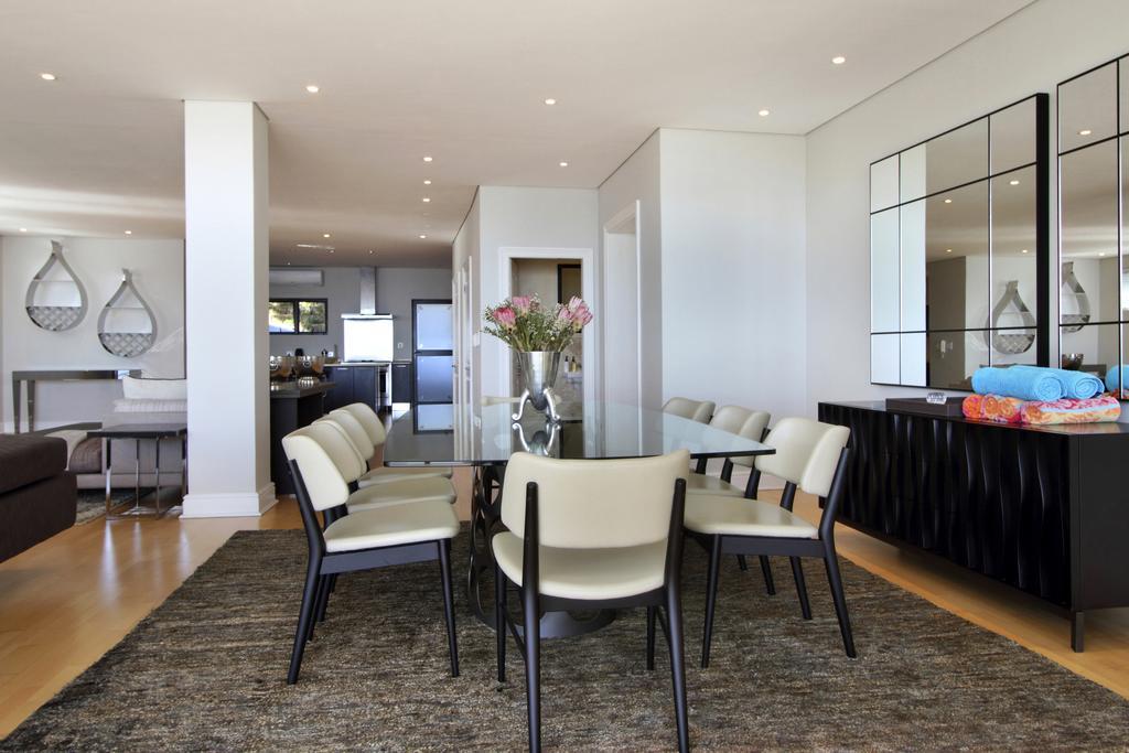Medburn Views Penthouse Apartment *