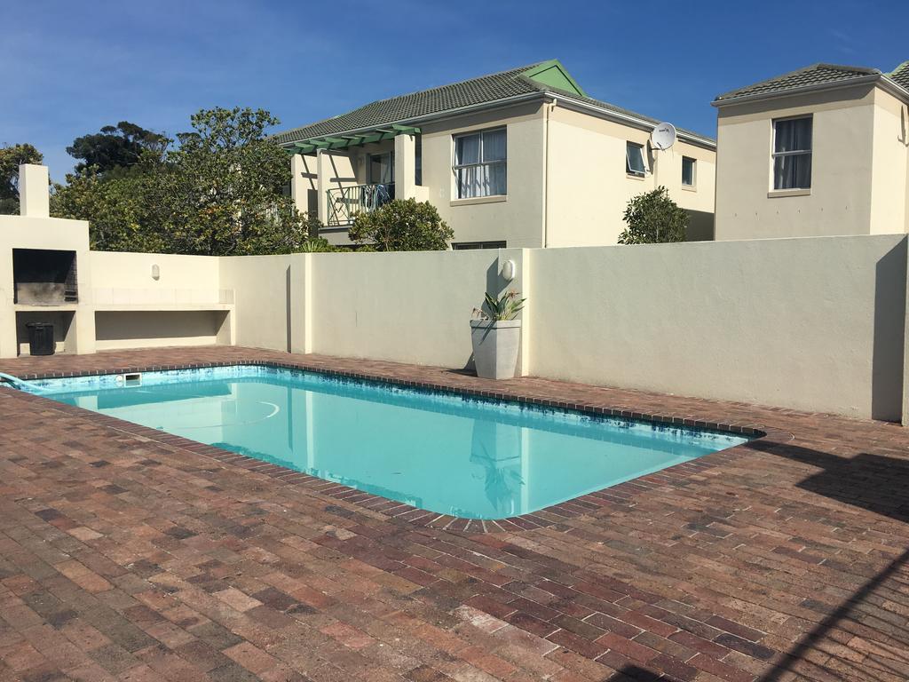 Holiday home 28 On Fairmount View Cape Town