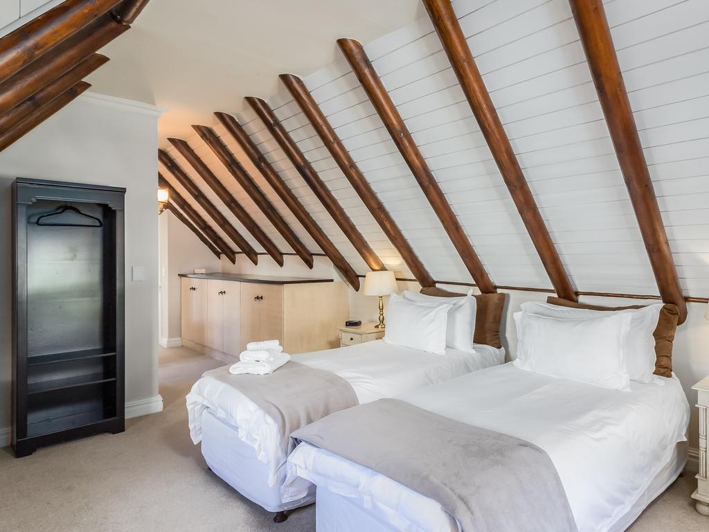 The Manor House 3*
