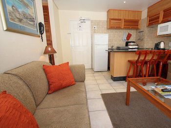 Royal Atlantic Aparthotel 3*