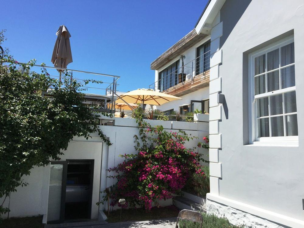 Dysart Boutique - Solar Power 5*