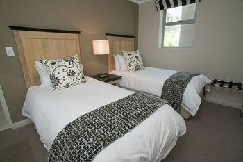 The Crystal 107 * Cape Town