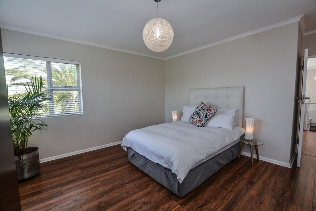Lamabeach Farm Apartment Cape Town