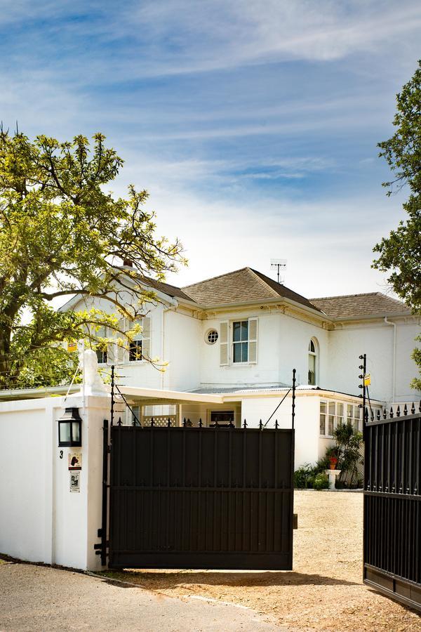 Brooklands House 4*