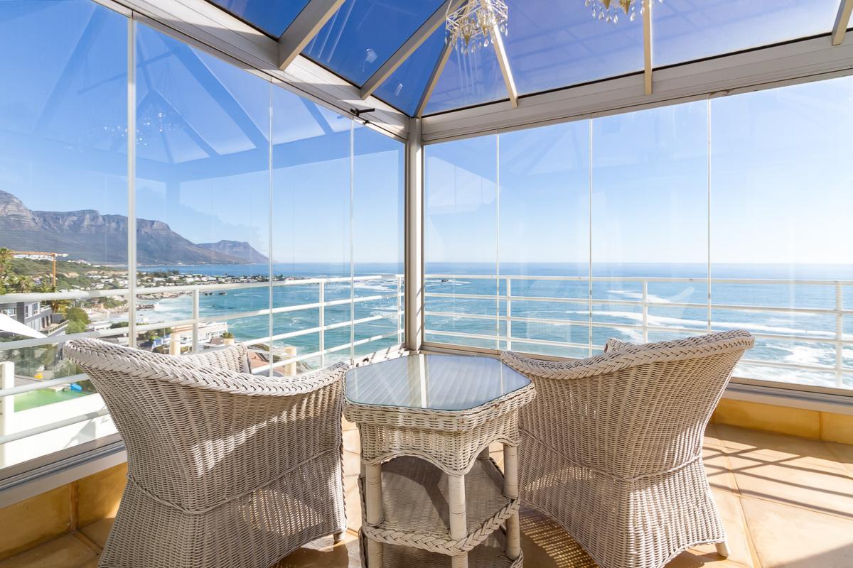 Classic Clifton Apartment Cape Town
