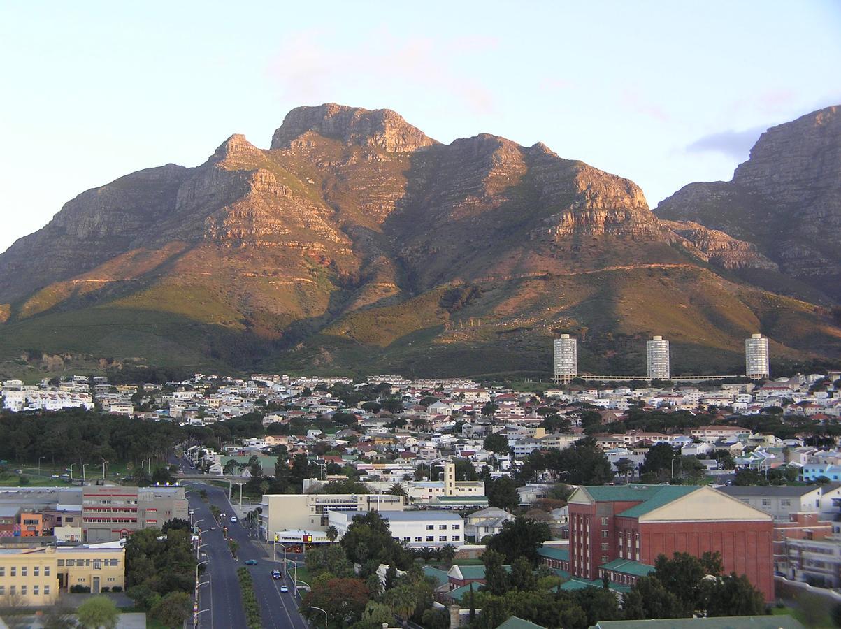 Urban Oasis At The Four Seasons * Cape Town