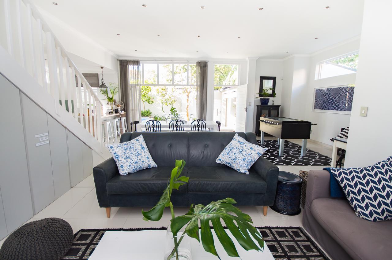 Cricklewood Place - Luxury Holiday Homes Villa
