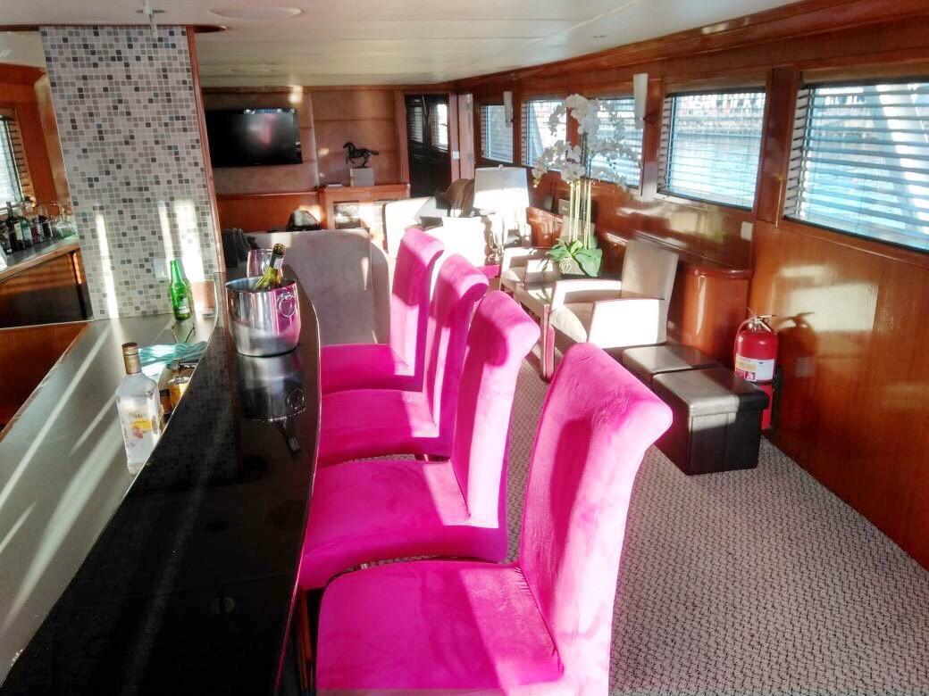 Jackie O Classic Luxury Yacht & Boutique Cape Town