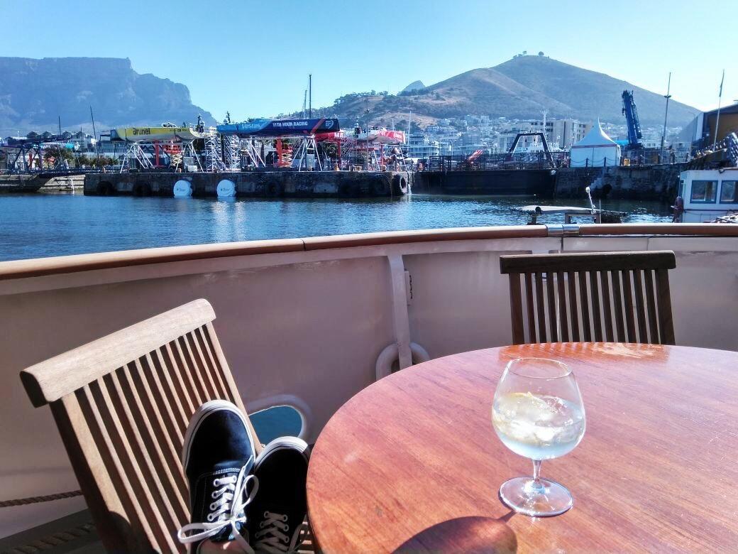 Jackie O Classic Luxury Yacht & Boutique * Cape Town
