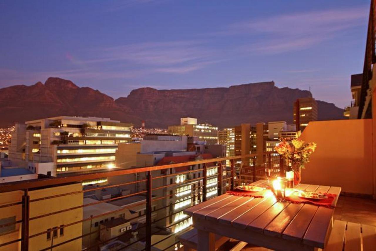 Trendy, Modern Centre