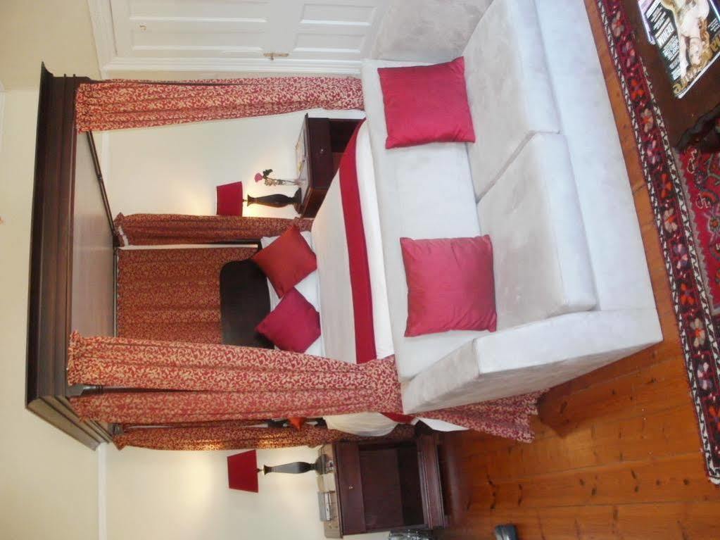 Guest house Brooklands House Cape Town