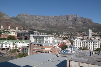 Urban Oasis At The Four Seasons * Cape Town