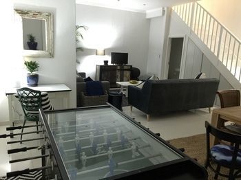 Villa Cricklewood Place - Luxury Holiday Homes *