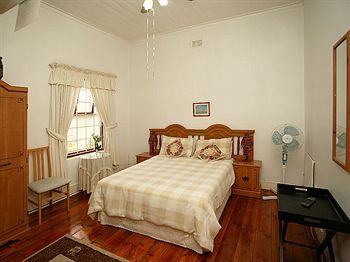 Guest house District Six 3*