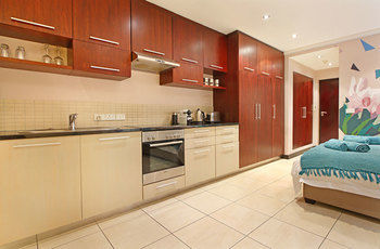 Cape Eazi Stayz Icon Hotel Cape Town