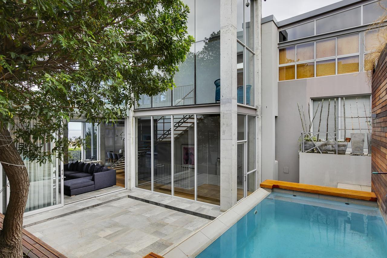 Villa Cube 62 *