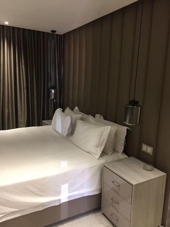Brighton Court Beachfront Luxury Apartment *