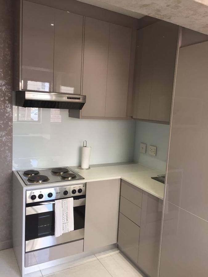 Brighton Court Beachfront Luxury Apartment *