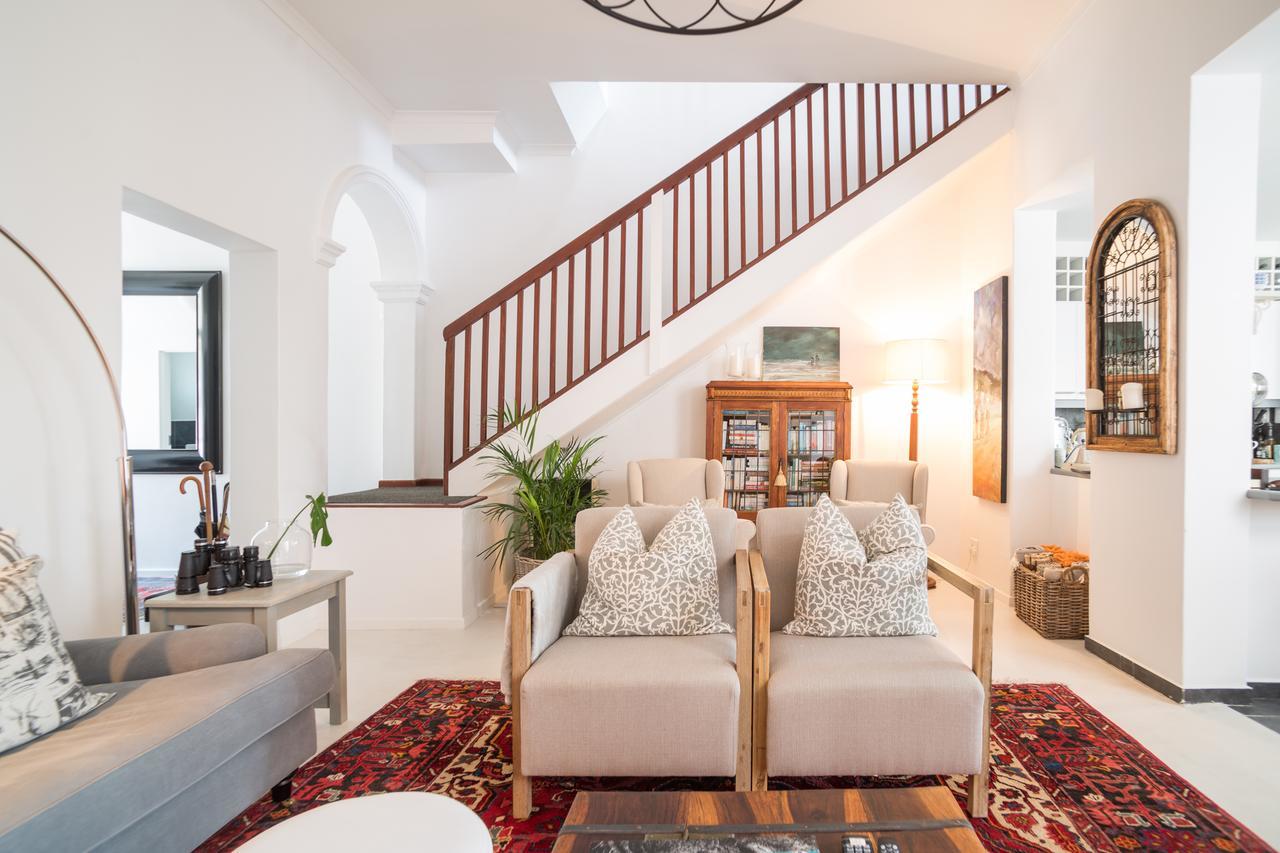 Guest house Wanderlust's Way Cape Town