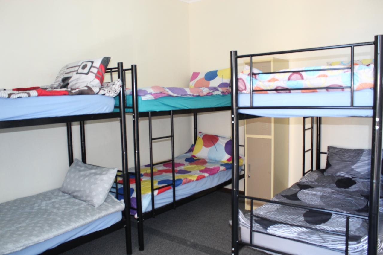 The Courtyard Backpackers * Cape Town