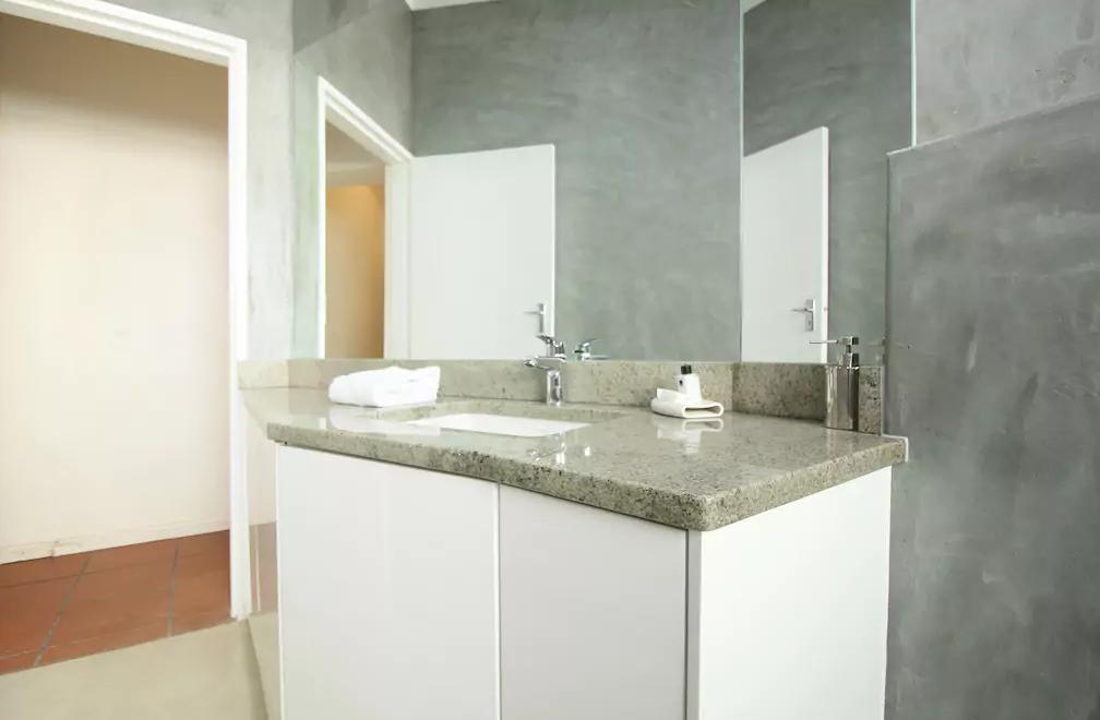 Apartment Kloof Avenue 5