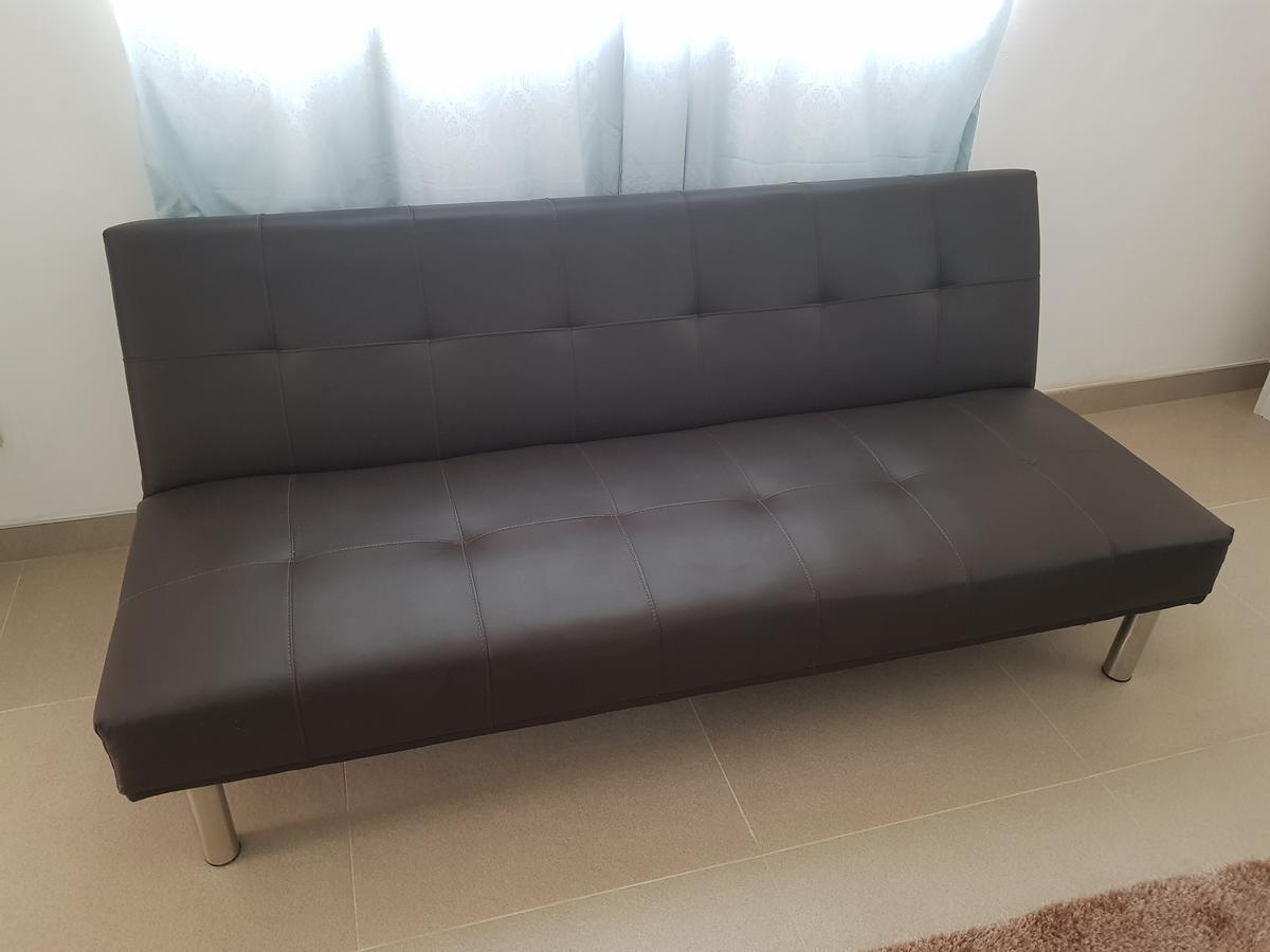 Fama Rm12 Guest house