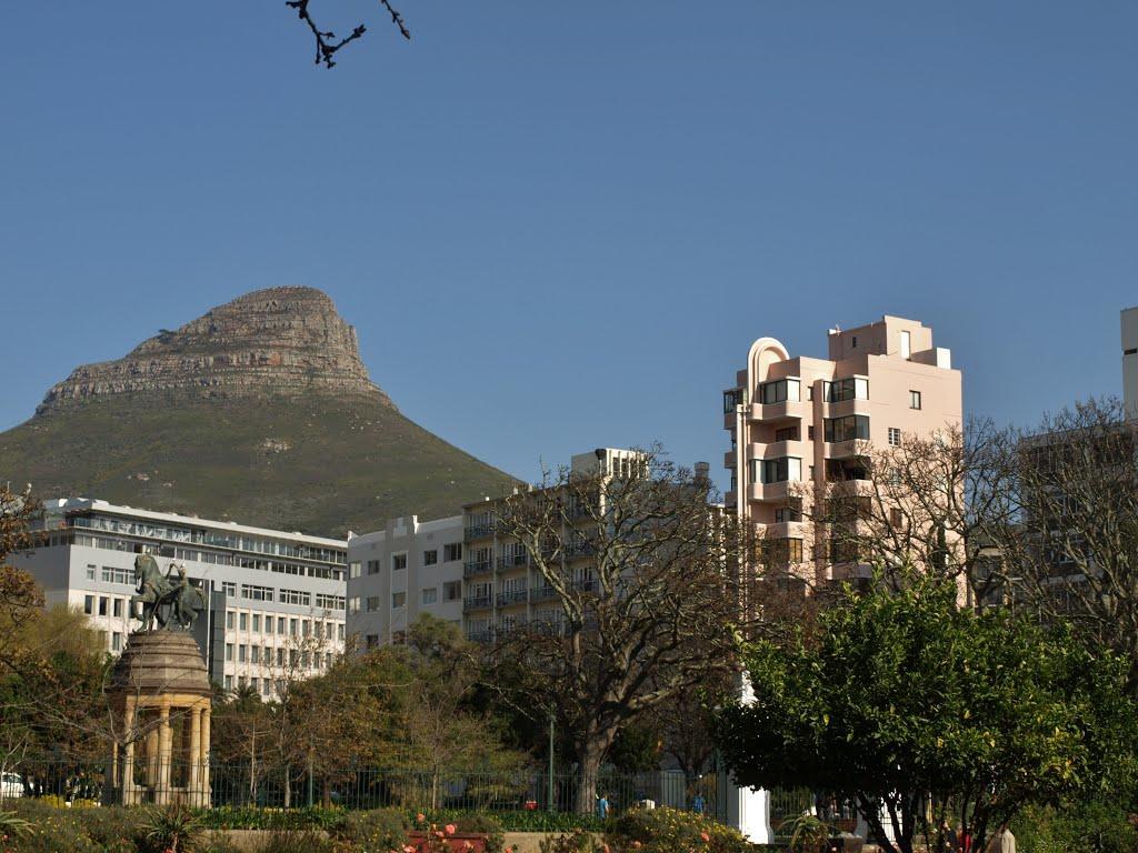 Apartment Holyrood 603
