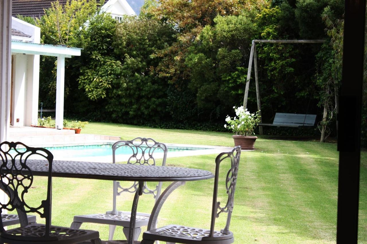 Camelot In Constantia Bed & Breakfast Cape Town