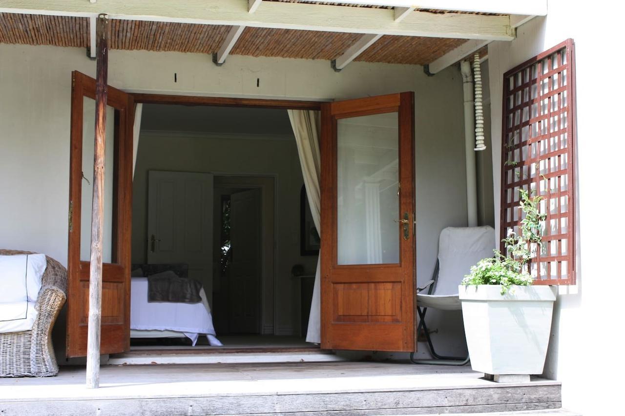 Camelot In Constantia Bed & Breakfast