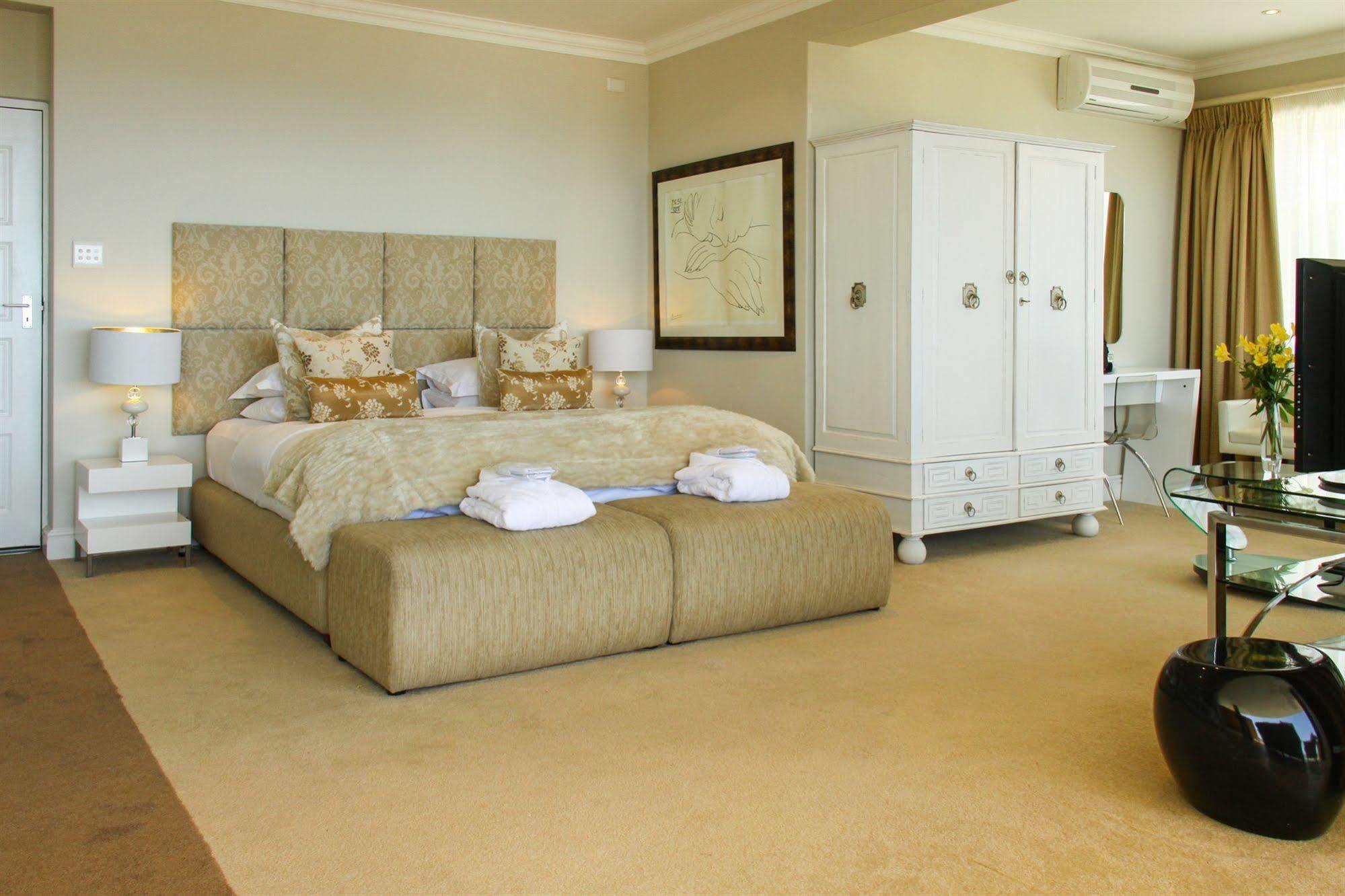 Guest house 3 On Camps Bay 4*