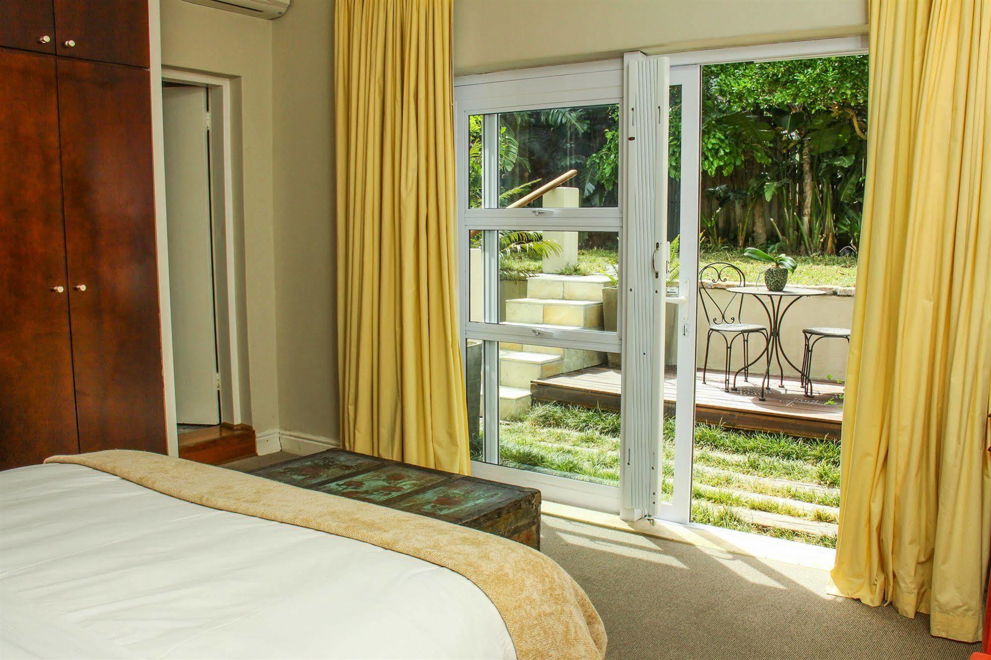 3 On Camps Bay Guest house