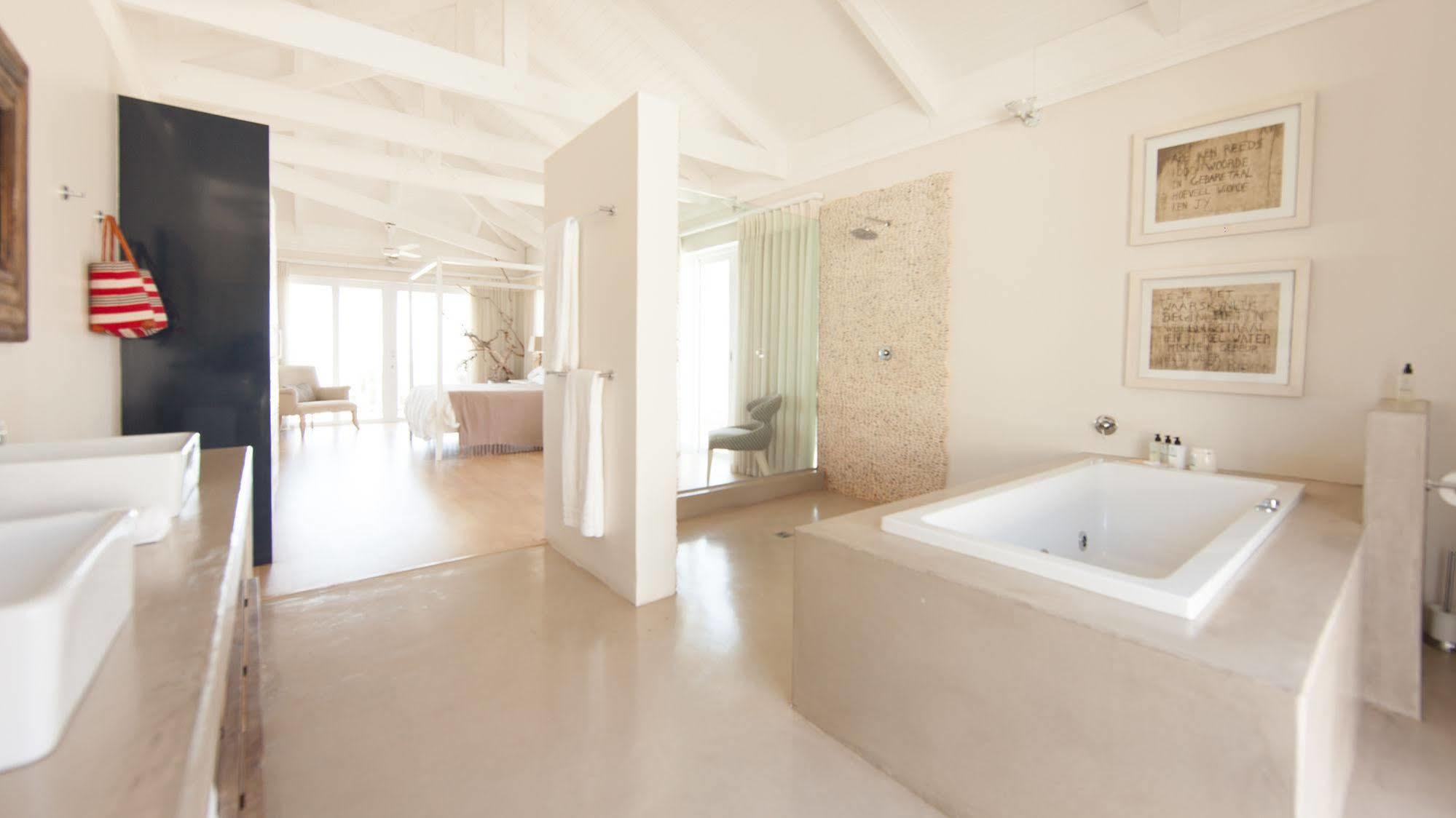 Hotel Sea Five Boutique 4*