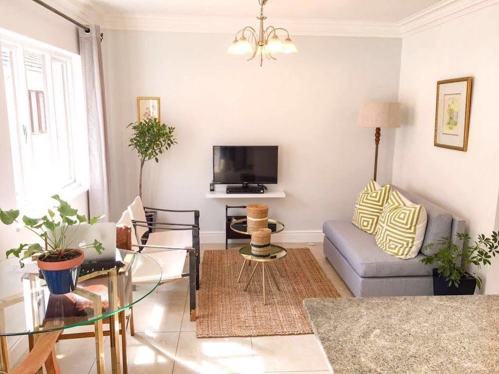 Apartment Sunshine Letting