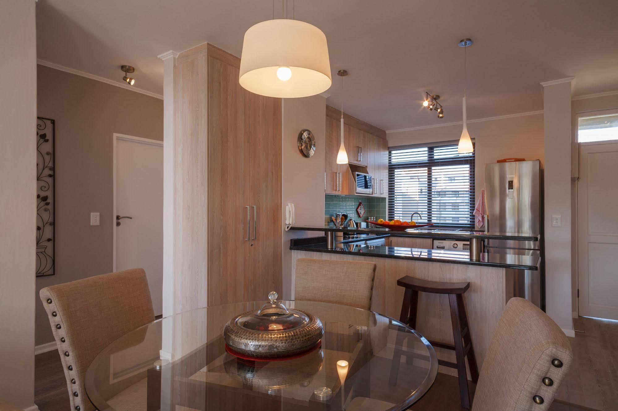 Aparthotel Island Club & 4*